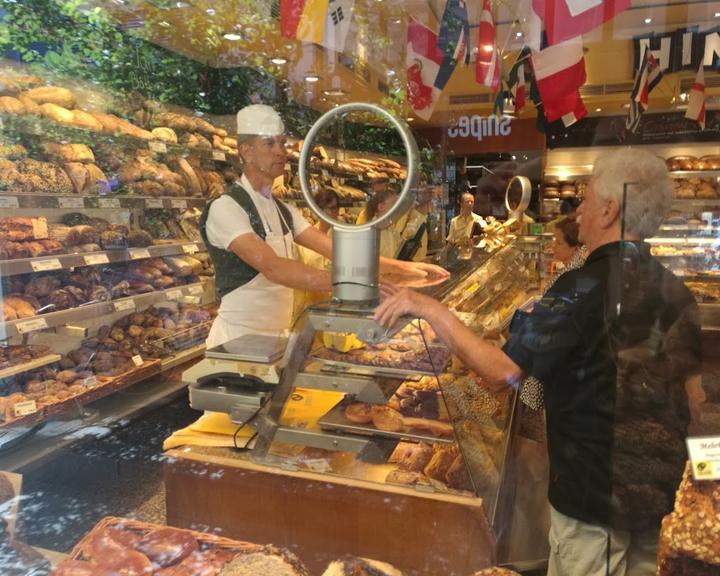 Bäckerei & Konditorei Völker